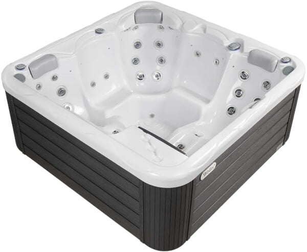 Ulkoporeallas Pluto, Wellis