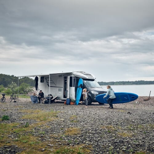 Kotelomarkiisi sein&auml;&auml;n Omnistor 5200, 4,50 x 2,5 m, Thule - Mystic grey