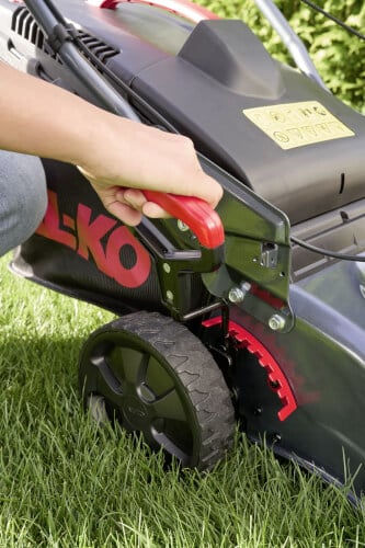 Ruohonleikkuri vet&auml;v&auml; 4.66 SP-D TECH 6500, AL-KO