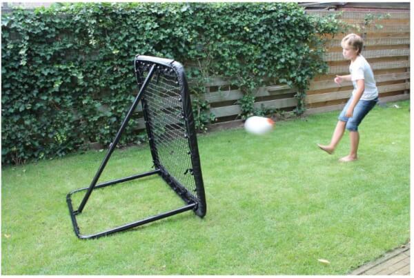 Palautusseinä Kickback rebounder (124 x 124 cm), EXIT