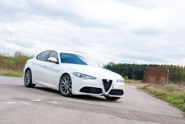 Häikäisysuojasarja Alfa Romeo Giulia, 4 ovinen (2015➟), Car Shades