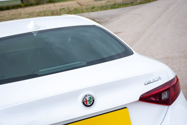 Häikäisysuojasarja Alfa Romeo Giulia, 4 ovinen (2015➟), Car Shades