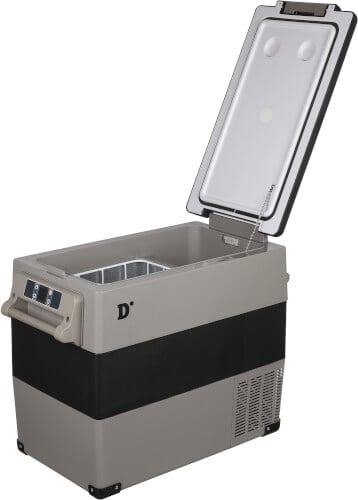 Matkaj&auml;&auml;kaappi ja pakastin S55 (52 l), Dinwid