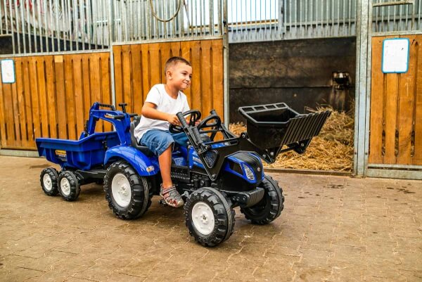 Polkutraktori k&auml;rryll&auml; ja etukuormaajalla New Holland T8, Falk Toys