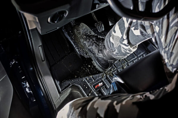 Kuminen kaukalomattosarja Saab 9-3 II (2002-2015)