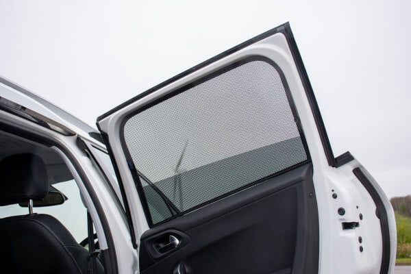 Häikäisysuojasarja Peugeot 2008, 5 ovinen (2013-2019), Car Shades