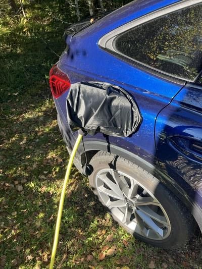 Sähköauton latausliittimen suoja, Motorwerk