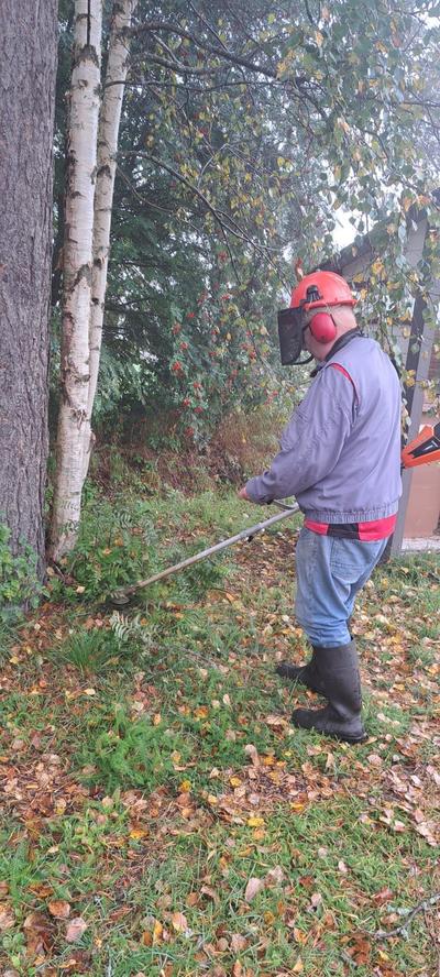 Akkukäyttöinen trimmeri ja raivaussaha 40 V, Jonköping