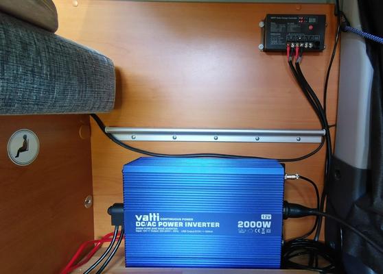 Invertteri puhdas siniaalto 2000 W (12 V), Vatti