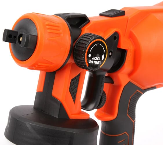 Akkumaaliruisku 18 V, Robota