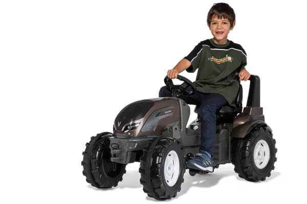 Valtra Premium II -polkutraktori, Rolly Toys