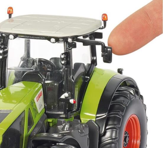 Leikkitraktori Claas Axion 950 1:32, Siku