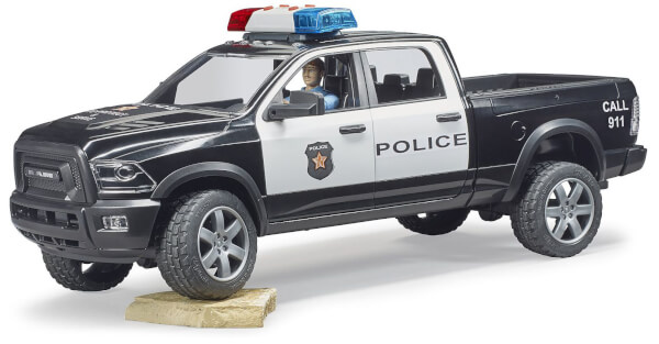 Lelu Poliisiauto Dodge RAM 2500 ja poliisi (1:16), Bruder