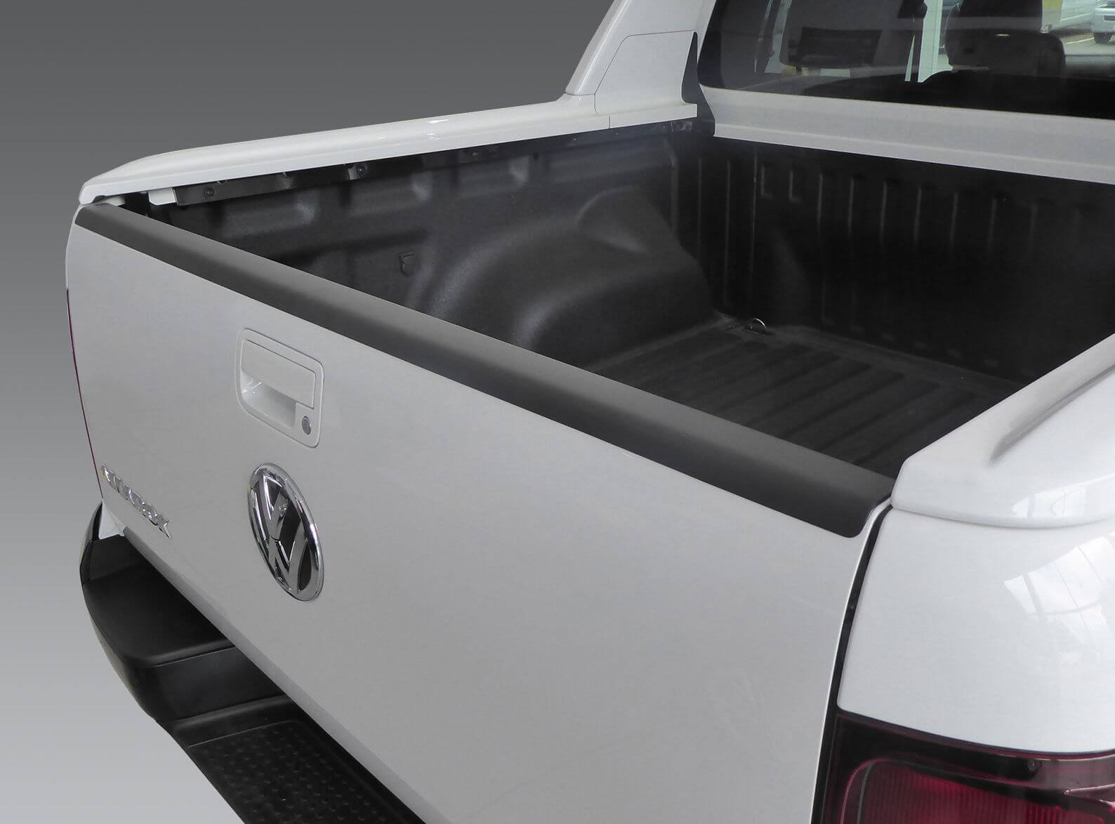 Takalaudan suoja Volkswagen Amarok