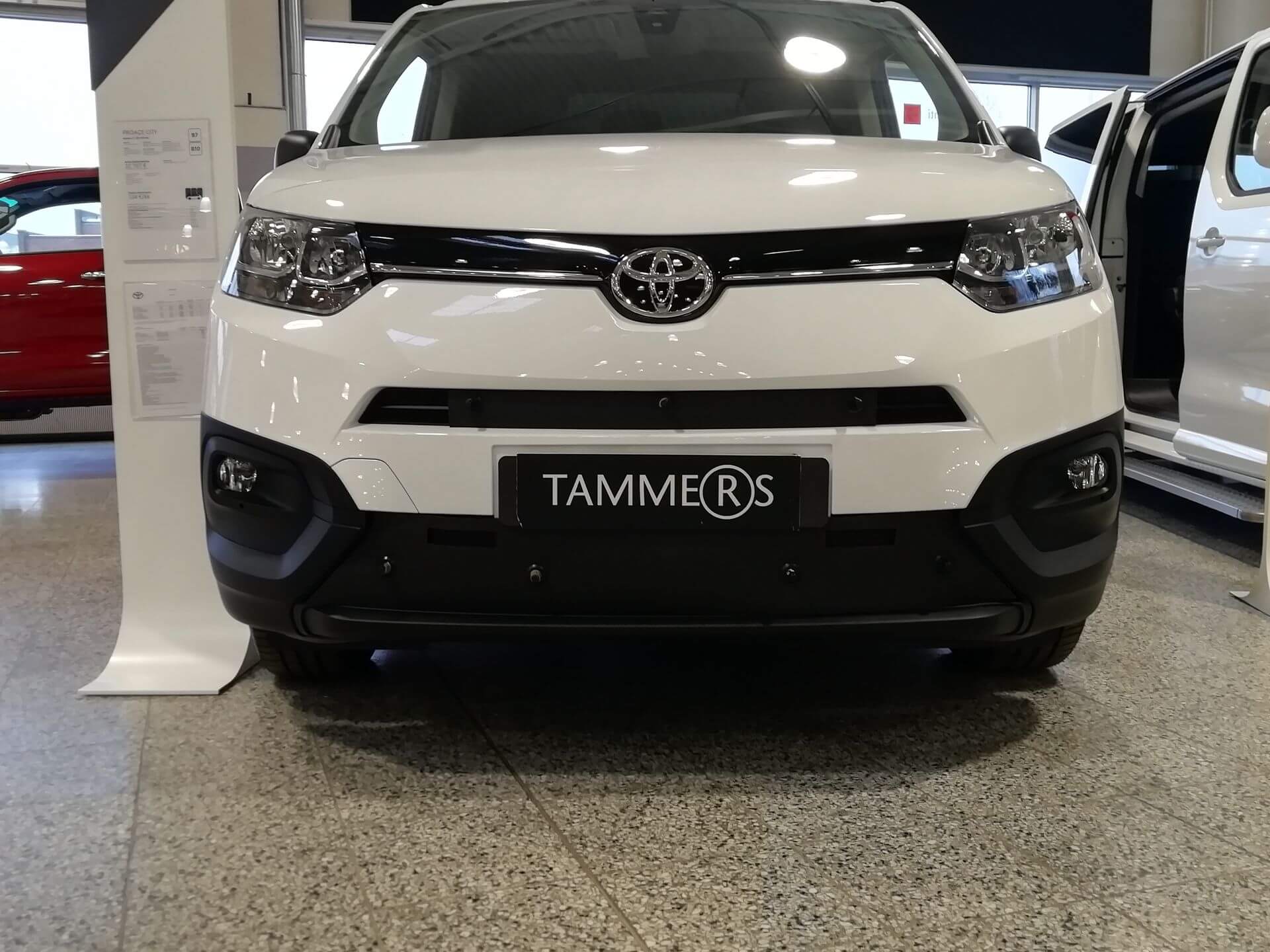 Maskisuoja Toyota Proace (2020-2023), Tammer-Suoja