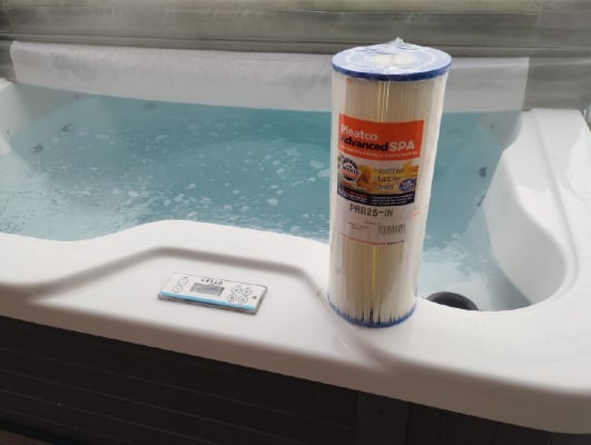 Helppo ohje porealtaansuodattimen puhdistukseen