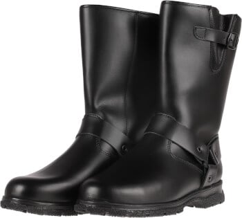 Nahkasaapas remmimalli vuorella, M&auml;nsk&auml;