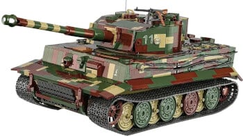 Koottava J&Auml;TTI panssarivaunu Tiger I 114, 8000 osaa, Cobi