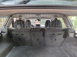 Karin H. arvosteli tuotteen Koiraverkko autoon - Volvo V70 / XC70 (2007-2016), Travall