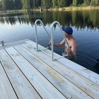 Dina F. arvosteli tuotteen Laituritikkaat käännettävät alumiinia, 6 askelmaa, Nordland