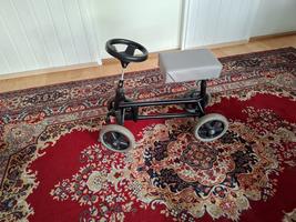 Juha P. arvosteli tuotteen Polkutraktorin ratti, Rolly Toys