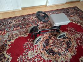 Juha P. arvosteli tuotteen Polkutraktorin ratti, Rolly Toys