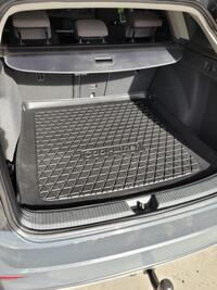 Mikko K. arvosteli tuotteen Tavaratilan matto Volkswagen Golf VIII Variant (2019➟)