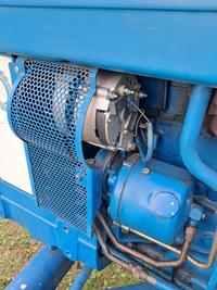 Timo R. arvosteli tuotteen Laturi 70 A, Valmet, Ford, 17 mm akseli