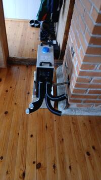 Tom T. arvosteli tuotteen Polttoainekäyttöinen pienlämmitin 4 kW, 12 V, GXT