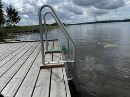 Topi L. arvosteli tuotteen Laituritikkaat käännettävät alumiinia, 6 askelmaa, Nordland