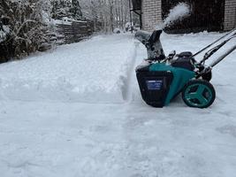 Heikki N. arvosteli tuotteen Akkukäyttöinen lumilinko 40 V, Jonköping