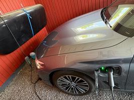 Pasi V. arvosteli tuotteen Sähköauton laturi 5,5 m | 1-vaihe | 1,38 kW | Type 2, Deltaco