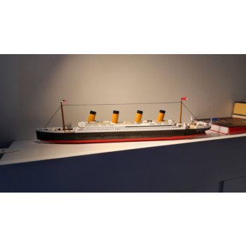 Viljo F. arvosteli tuotteen Koottava R.M.S Titanic, 720 osaa, Cobi