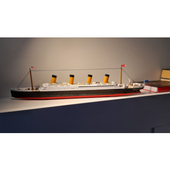 Viljo F. arvosteli tuotteen Koottava R.M.S Titanic, 720 osaa, Cobi